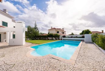 4 Bedroom House with swimming pool, Quinta da Beloura, Sintra