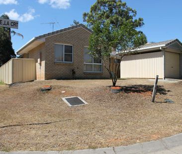 Comfortable Family Home with Undercover Entertaining Area - Photo 5