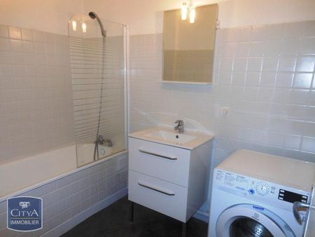 Location Appartement 1 pièce 27m² CHATEAUROUX 36000 - Photo 4