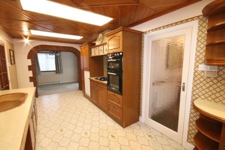 3 bedroom detached house to rent - Photo 5