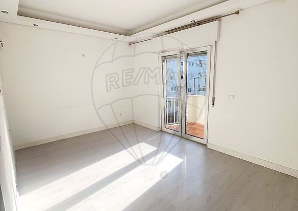Apartamento T3 em Lisboa