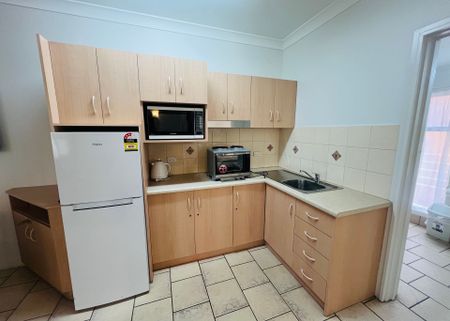 Furnished & Equipped Position Perfect ! - Photo 3