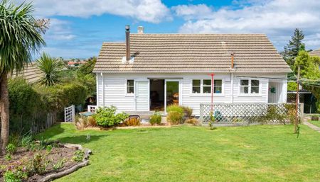 Spacious two-bedroom home with fantastic view - Photo 4