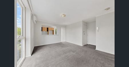 Stylish Living in the Heart of South Yarra - Photo 2