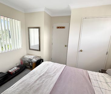 Spacious four bedroom home! - Photo 4