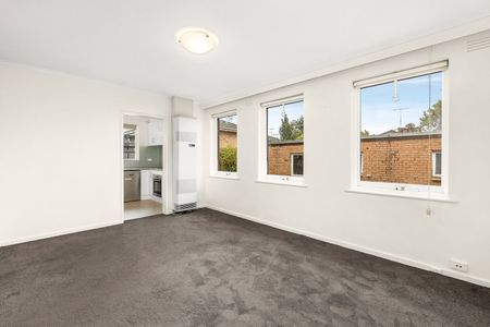 4/11 Stewart Street, Hawthorn East VIC 3123 - Photo 3