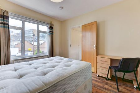 5 bedroom house to rent - Photo 3