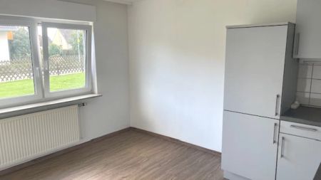 3-Zi-EG-Wohnung im Zweifamilienhaus - Foto 2