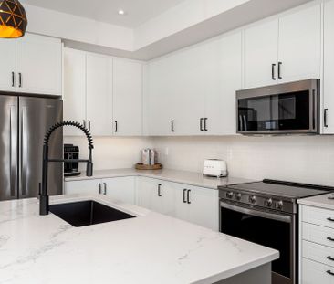 For Lease - 2544 Littlefield Crescent, Oakville, Ontario - Photo 1