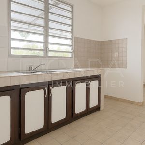 Location Appartement 2 pièces 50m² MACOURIA 97355 - Photo 2
