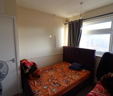 2 bedroom house to rent - Photo 4