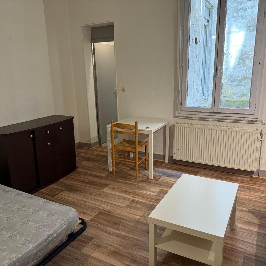 Location Appartement 1 pièce 28m² BORDEAUX 33800 - Photo 1