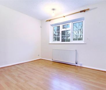 2 bedroom semi-detached house to rent - Photo 2