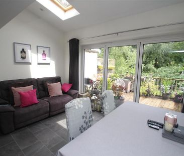 3 bedroom detached house to rent - Photo 5