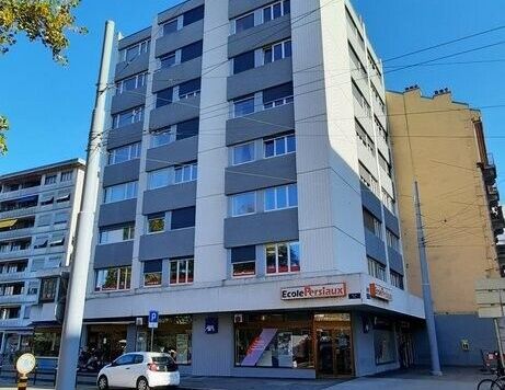 Á saisir ! Splendide appartement au coeur de Genève ! - Photo 1