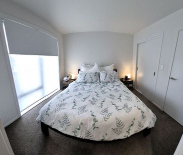 Te Atatu Peninsula, 2 Bedrooms - Photo 3