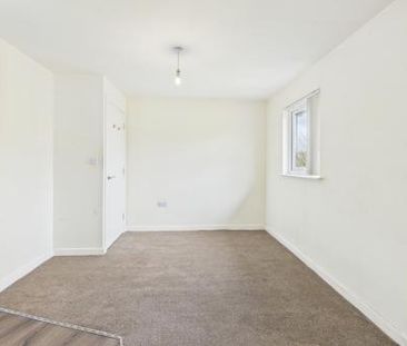 Hamnett Court, Birchwood, Warrington, WA3 - Photo 6