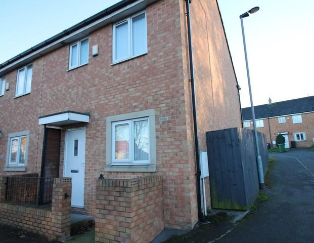 Queens Square Felling Gateshead - Photo 1