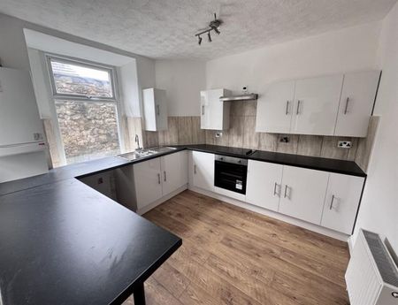 2 Bedroom Apartment To Let - Photo 4