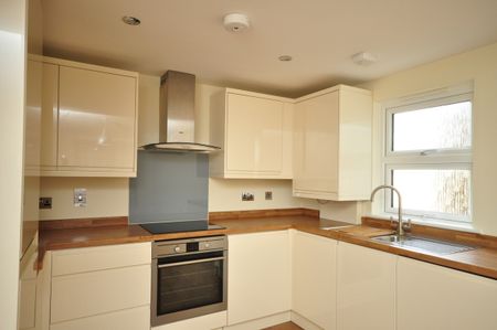 1 bedroom flat to rent - Photo 4