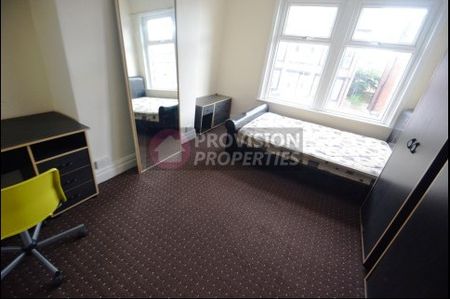 6 Bedroom Properties Headingley - Photo 5