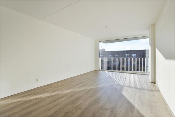 Appartement te huur: Treilerdwarsweg 116 2583 DA Den Haag - Photo 1