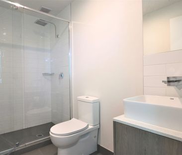 One Bedroom apartment with Carpark & courtyard - Photo 4