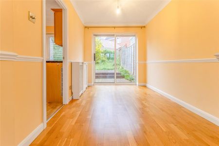 3 bedroom semi-detached house to rent - Photo 3