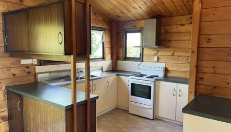 4 Bedroom Lockwood home available - Photo 4