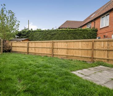 Longcroft Avenue, Devizes, SN10 - Photo 5