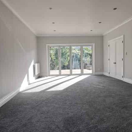 EXECUTIVE FAMILY HOME - Photo 1