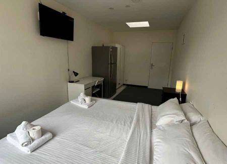 Room 14 (Non Ensuite) - Photo 4