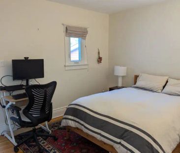 Toronto Furnished House for Rent - Elegant 3 Bed, 2.5 Bath with Pri... - Photo 5