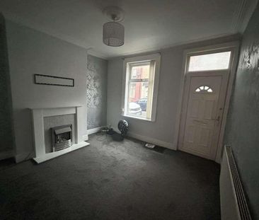 Nowell Place, Harehills, LS9 - Photo 4