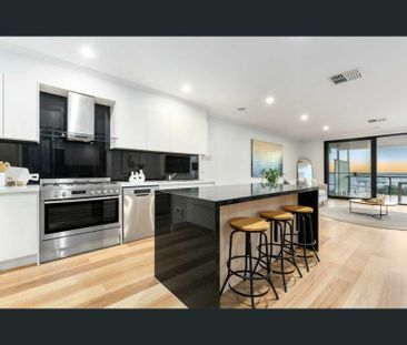 Absolute Beachfront - $1350 per week Or nearest offer - Photo 3