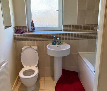 2 Bed Flat, Tean House, RG2 - Photo 5