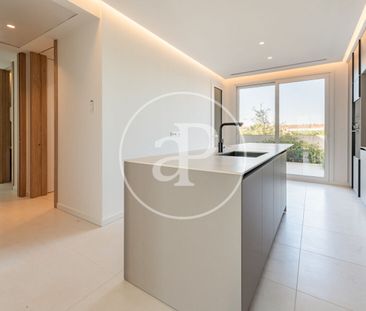 Triplex penthouse for rent in La Finca - Photo 4