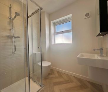 3 bedroom semi-detached house to rent - Photo 4