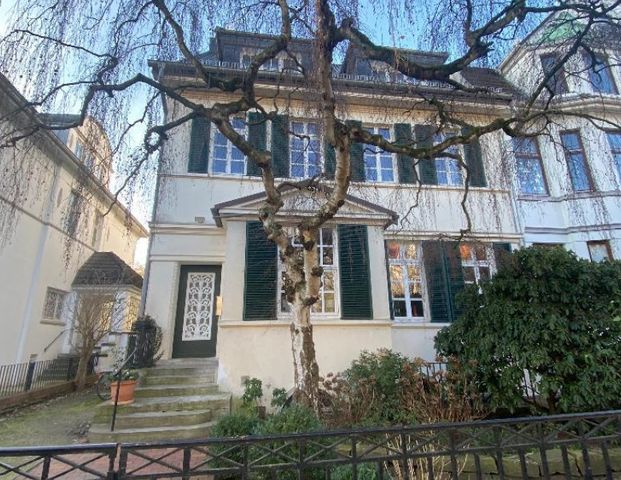 Hochwertige Vier-Zimmer-Maisonette-Wohnung in Altbremer Haus nahe Bürgerpark - Photo 1