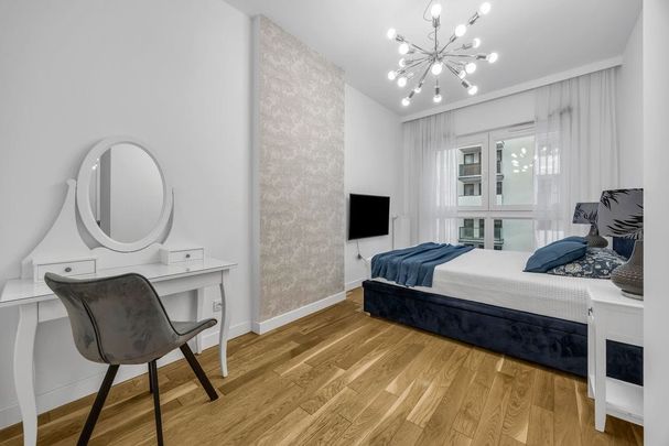 Wysoki standard Garaż 47.68 m² - Photo 1