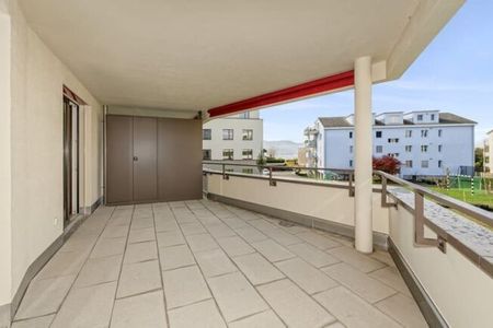 Appartement nouvellement construit dans un emplacement fantastique directement au bord du lac à Rapperswil-Jona - Photo 2