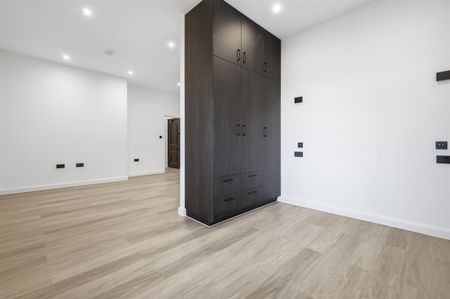 Headgate, Colchester - Photo 3