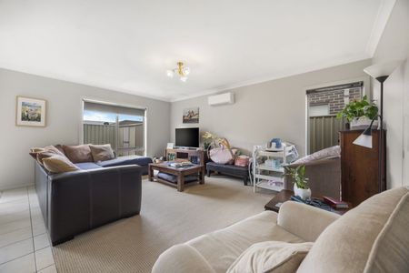 COMFORTABLE TWO BEDROOM HOME IN DELACOMBE - Photo 2