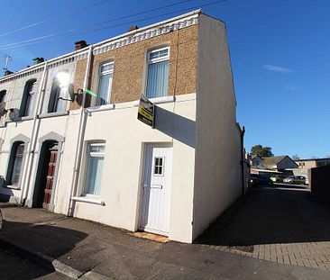 33 Ballyeaston Road, Ballyclare, BT39 9BW - Photo 4