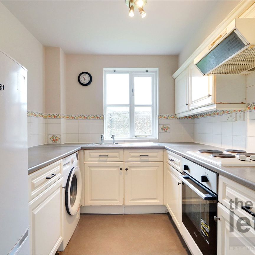 Whitakers Lodge, Gater Drive, Enfield, Middlesex, EN2 0JP - Photo 1