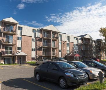 4 1/2 Vanier -ascenseur- proche des commodités- 1er décembre - Photo 3