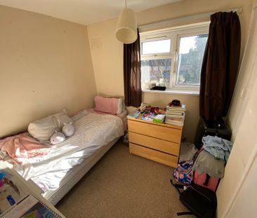 4 bedroom terraced house to rent - Photo 4