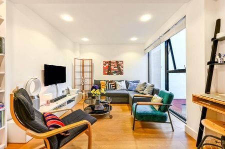 1 bedroom flat to rent - Photo 2