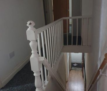 3 bedroom terraced house to rent - Photo 4