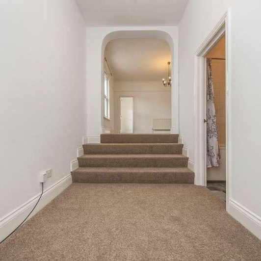 Hewlett Road, GL52 - Photo 1